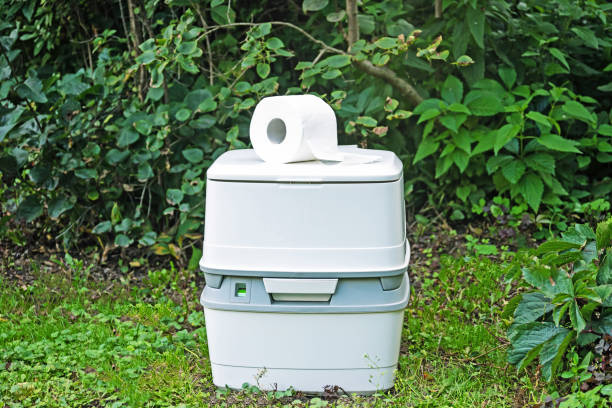 Best Portable restroom trailer rental  in Solomon, KS